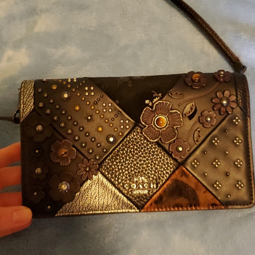 Coach crossbody wallet bag